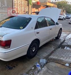 تۆیۆتا کراون